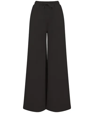 Women's sustainable fashion wide leg joggers